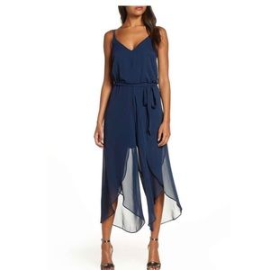 🌺NEW w/Tags 🌺Vince Camuto Chiffon Navy Jumpsuit Size 2🌺